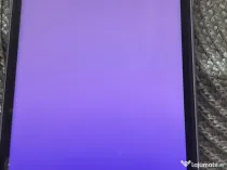 Iphone 11 foarte puțin folosit