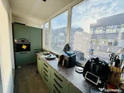 Apartament premium cu 3 camere, 2 băi, parcare subterană - 