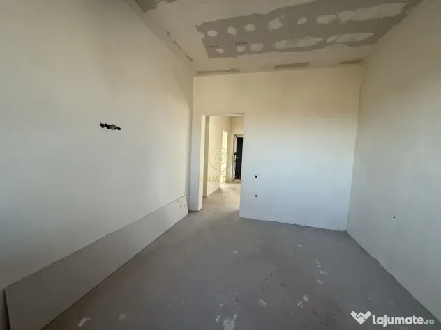 Casa 3 Dormitoare/Garaj/Terasa cu Teren Generos de 650MP