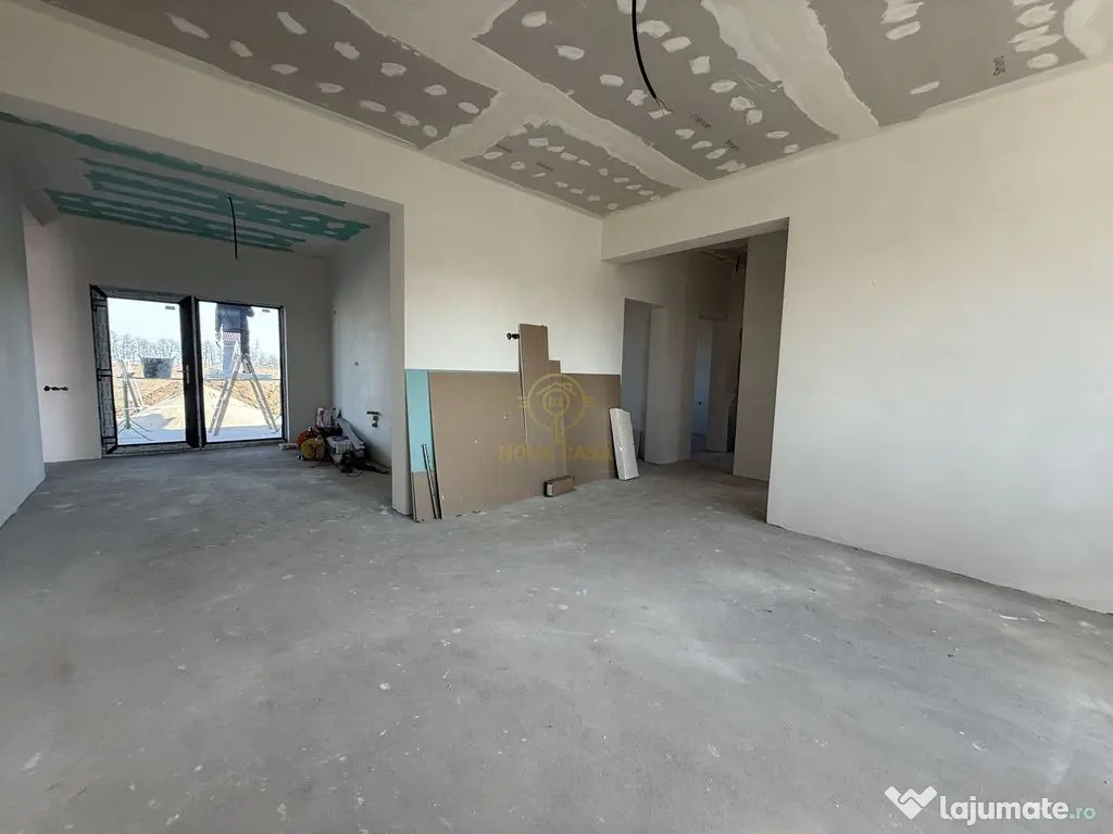 Casa 3 Dormitoare/Garaj/Terasa cu Teren Generos de 650MP
