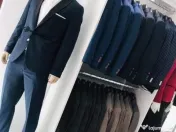 Lichidare de stoc,Vând en-gros un stoc de costume bărbați 