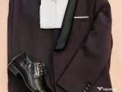 Lichidare de stoc,Vând en-gros un stoc de costume bărbați 