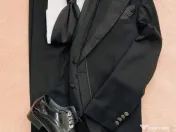 Lichidare de stoc,Vând en-gros un stoc de costume bărbați 