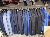 Lichidare de stoc,Vând en-gros un stoc de costume bărbați 