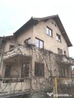Vilă cu priveliște spre Tâmpa, în zonă liniștită din