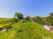 Casă cu 3 camere de vânzare 