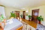 Casă cu 3 camere de vânzare