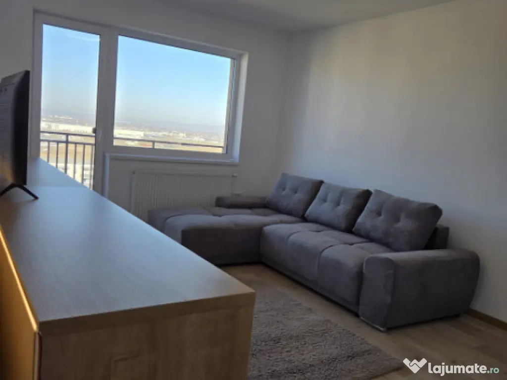 Apartament cu 3 camere, suprafata generoasa de 75mp si loc d