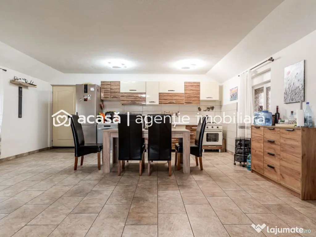 Casă modernă (2021) – Priveliște panoramică spre Lu...