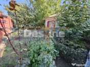 Casă bătrânească modernizată 74 mp + 73 mp anexe teren 