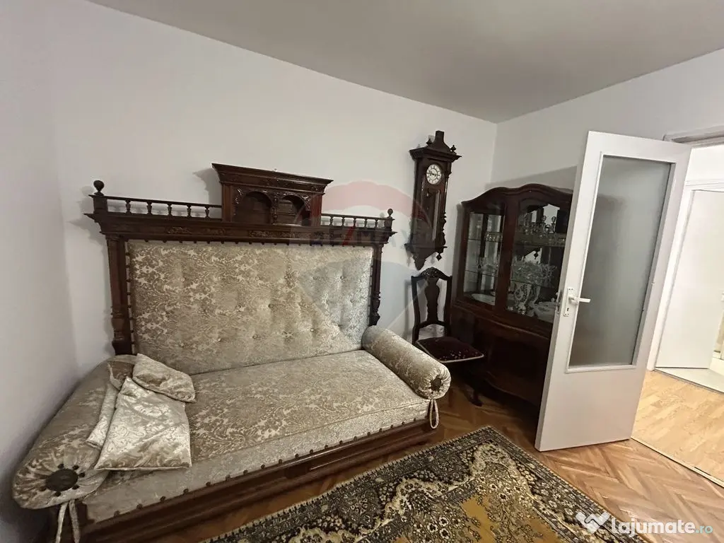 Apartament et. 1 cu 3 camere de închiriat str. V. Babes ...