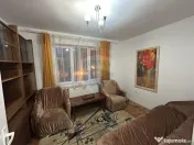 Apartament et. 1 cu 3 camere de închiriat str. V. Babes ... 