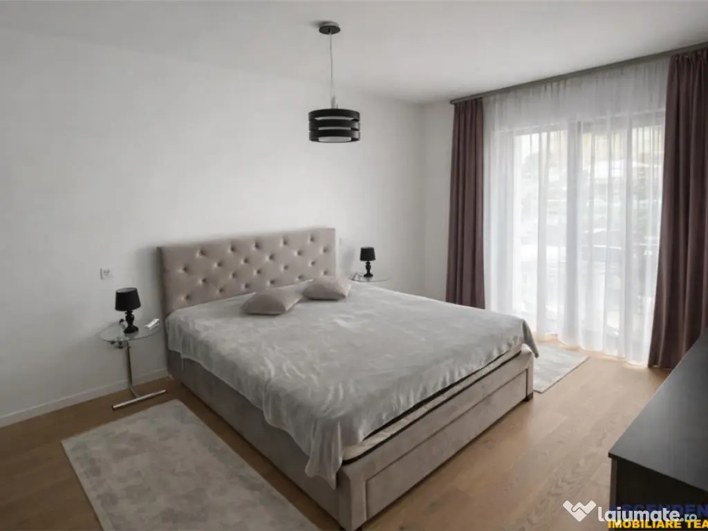 Lux, decomandat, balcon, loc parcare, Cosmopolit, Brasov