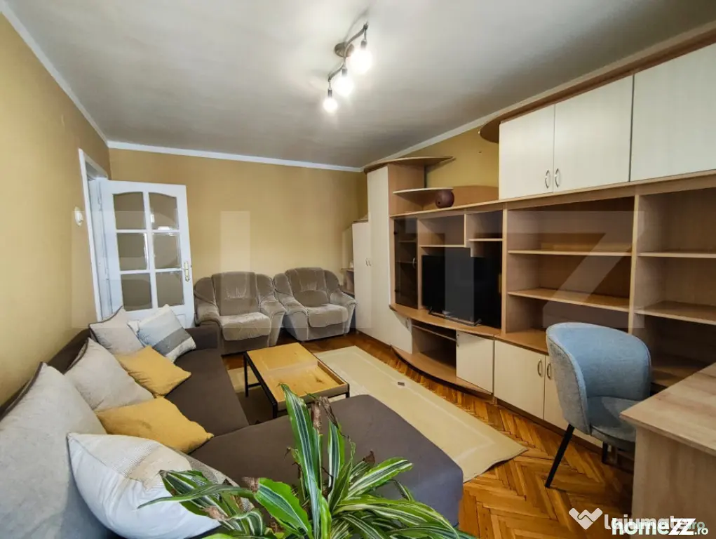 Apartament 3 camere, 2 bai, Bd. Stefan cel Mare, parcare, et