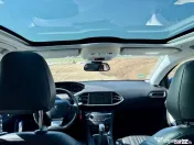 PEUGEOT 308 1.2 benzina/131cp piele,plafon panoramic,impecabila,inmatriculata