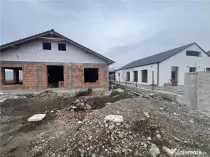 RECO, Casa la rosu, Zona Alesd la super pret!