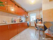 Apartament cu 2 camere si centrala proprie, zona Confectii, 
