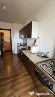Blv BUCURESTI - 2 camere decomandat ,7/8 , liber -71500 euro 