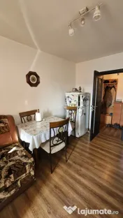 Blv BUCURESTI - 2 camere decomandat ,7/8 , liber -71500 euro 