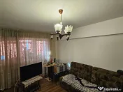 Blv BUCURESTI - 2 camere decomandat ,7/8 , liber -71500 euro 