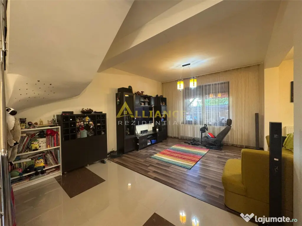 Casa tip duplex ~ 4 camere 2 bai ~ teren 200mp