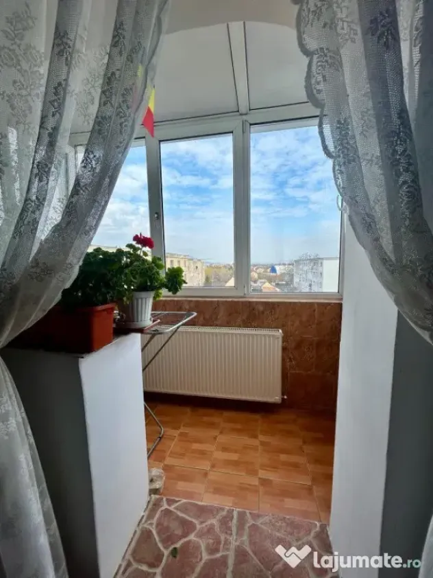 Apartament 3 camere, mobilat, utilat, balcon, zona Bartolomeu!