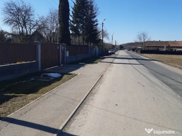 Teren intravilan construibil utilitati central asfaltLunca Calnicului 2325mp