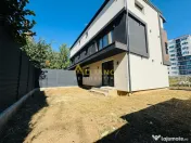 Vila de || 4 camere || curte mare || aproape Grand Arena 