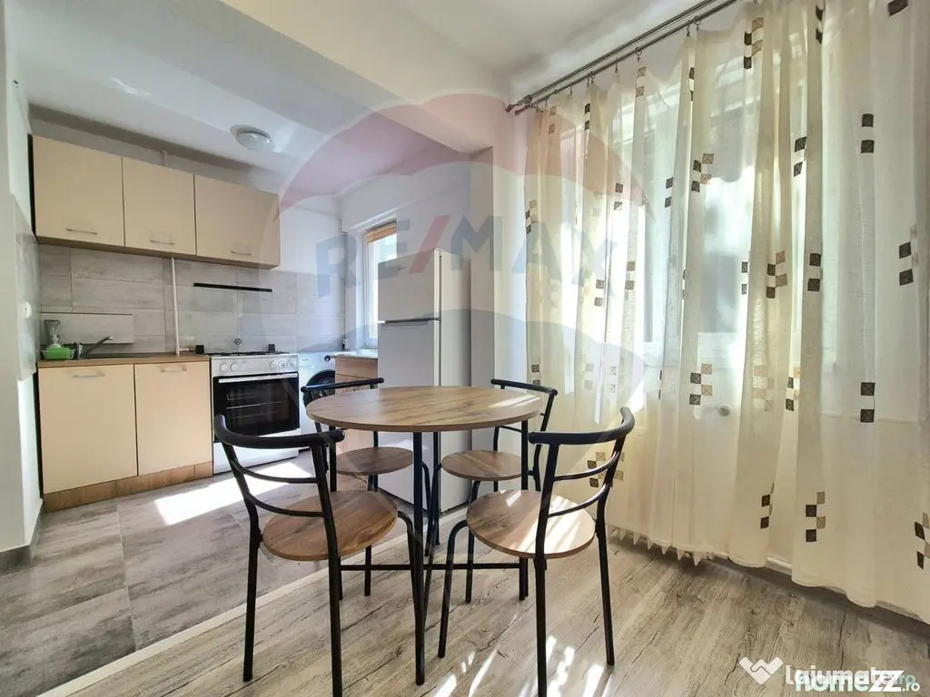 Garsoniera de inchiriat in zona centrala, etaj 2. Renovat...
