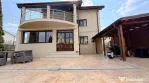 Vila spatioasa cu 9 camere, foisor, magazie, curte amenajata