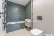 Apartament modern cu 2 camere și balcon generos | Zona B... 