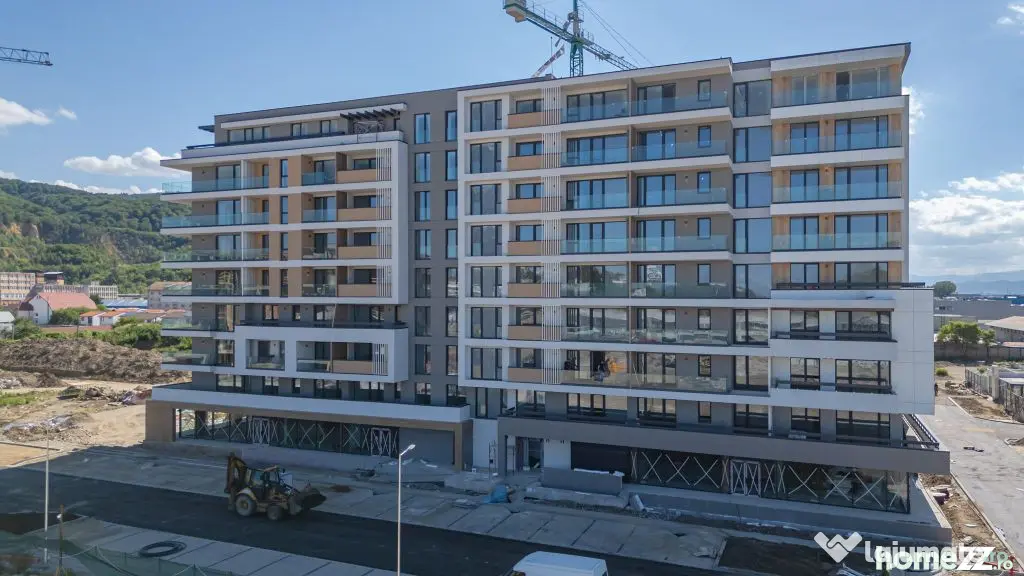 Apartament modern cu 2 camere și balcon generos | Zona B...