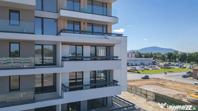 Apartament modern cu 2 camere și balcon generos | Zona B...