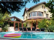 [OLTENITEI] Vila cu 7 camere - 325 MPU - Teren - 766 MP