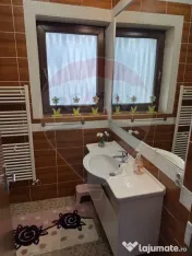 Apartament cu 5 camere de închiriat în zona Buna Ziua 