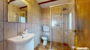 Refugiu în natură, Cătrușa Covasna – cabană cu pot...