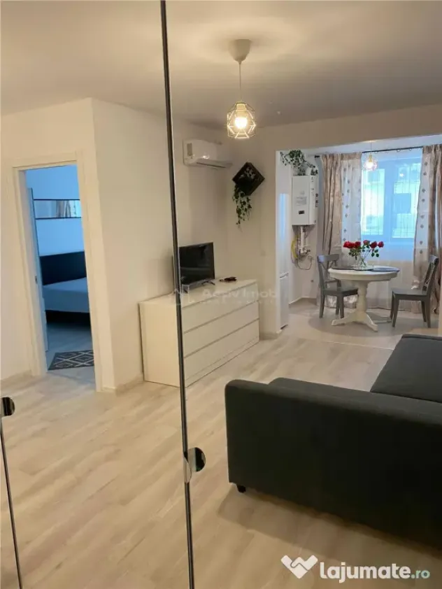 2 camere decomandat - centrala proprie - parcare - Pallady