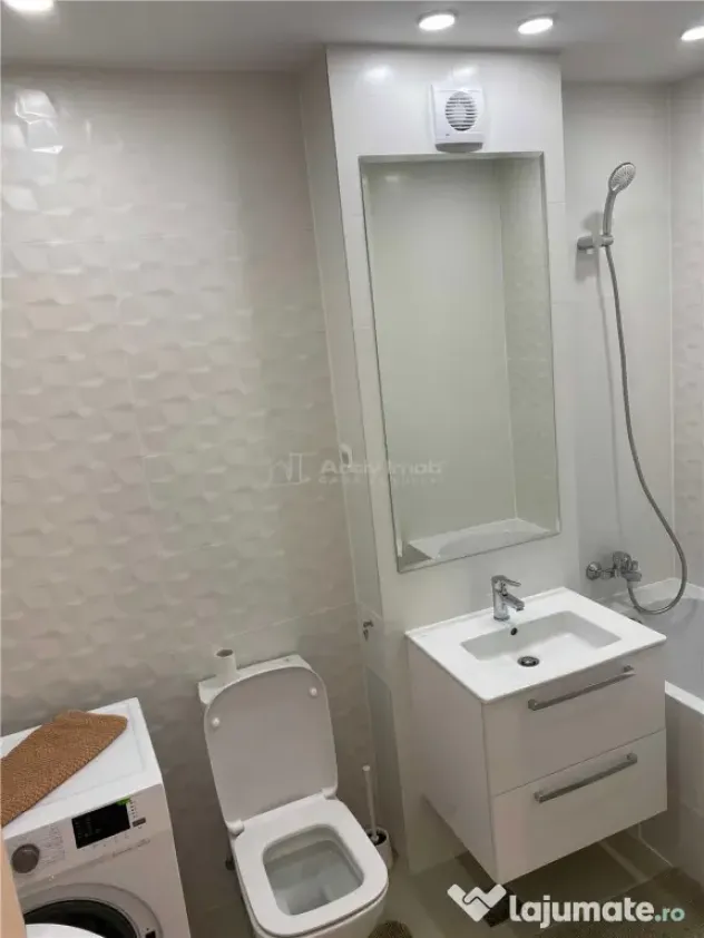 2 camere decomandat - centrala proprie - parcare - Pallady
