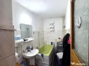 Garsonieră Vitan Mall decomandată, et. 5, an 1990, metrou, 