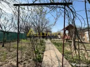 EXCLUSIVITATE casa teren 754 mp | 2 locuinte | garaj | Cat 