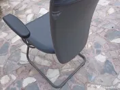 2 Scaune vizitator cu brate, piele eco, gri, structura metalica tip sanie 