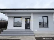 Casa Individuala - 3 camere - 1 baie - 250mp teren 