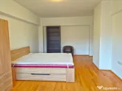 DE INCHIRIAT - 3 CAMERE, CENTRAL, BLOC CU LIFT 