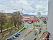 DE INCHIRIAT - 3 CAMERE, CENTRAL, BLOC CU LIFT 