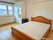 DE INCHIRIAT - 3 CAMERE, CENTRAL, BLOC CU LIFT 