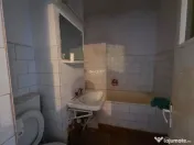 APARTAMENT 3 CAMERE-DECOMANDAT-ETAJ 1 