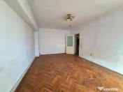 APARTAMENT 3 CAMERE-DECOMANDAT-ETAJ 1 