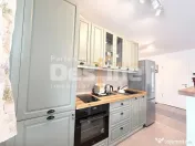 Studio la etaj intermediar, cu balcon si loc de parcare, sit 