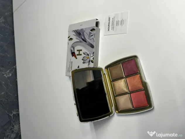 Pudră de față - Hourglass Ambient Lighting Edit Unlocked Swan