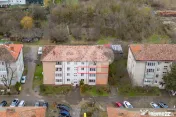 De vânzare apartament 2 Camere în Buziaș